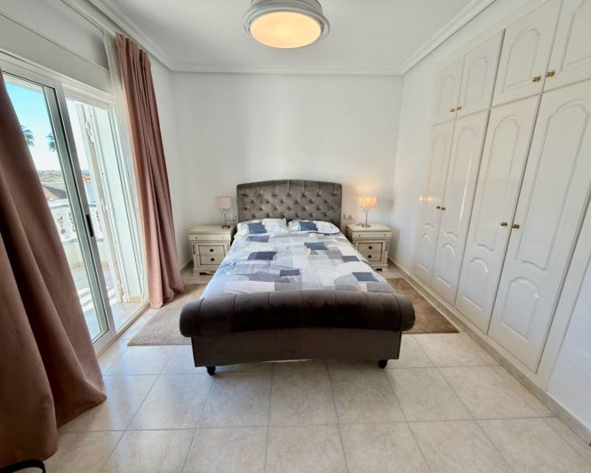 Image No.21-3 Bed Villa for sale