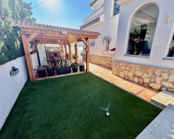 Image No.27-3 Bed Villa for sale