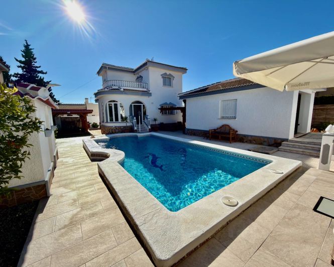 Image No.31-3 Bed Villa for sale