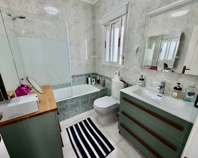 Image No.15-3 Bed Villa for sale