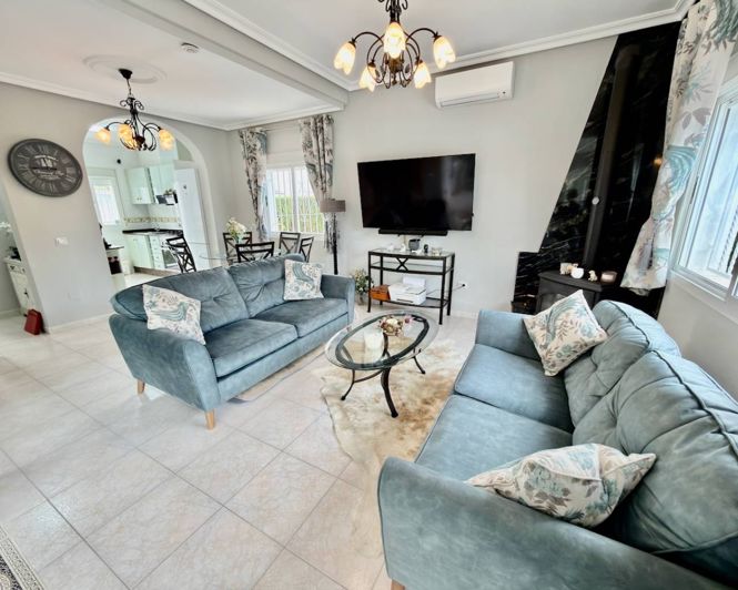 Image No.2-3 Bed Villa for sale