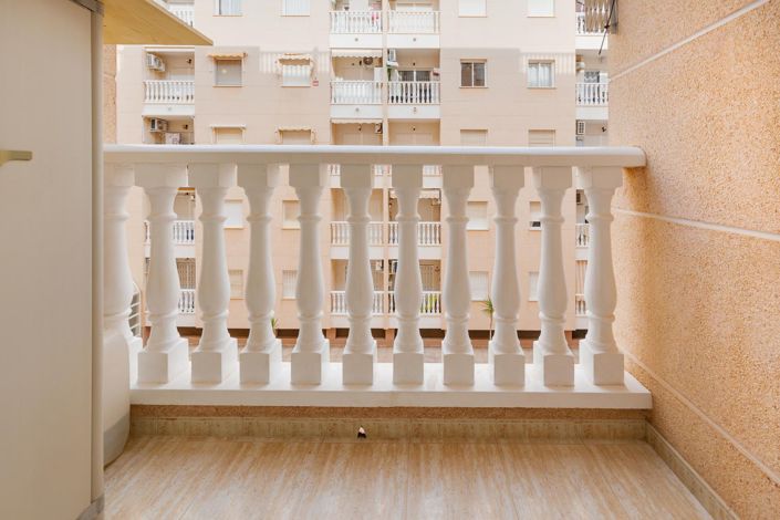 Image No.13-3 Bed Apartment for sale