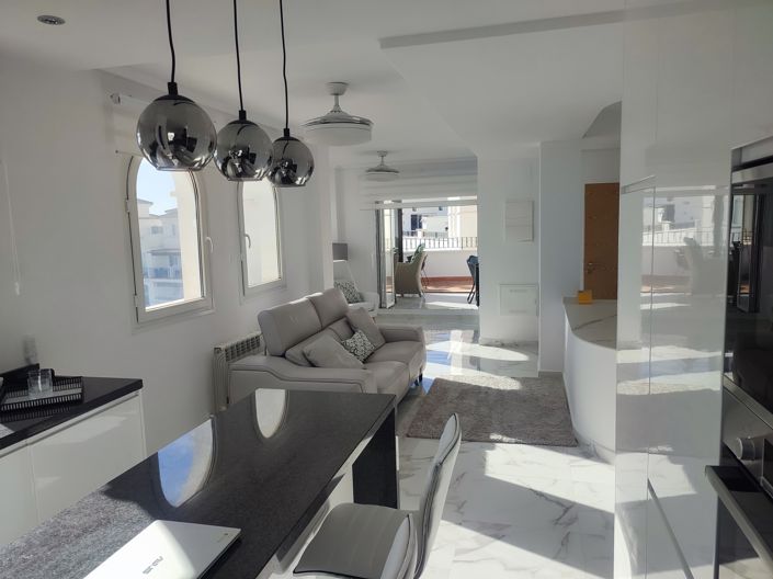 Image No.11-2 Bed Apartment for sale