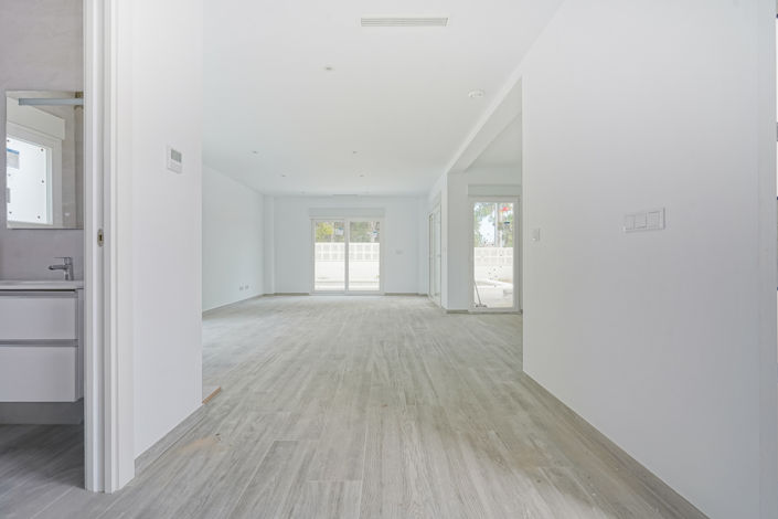 Image No.17-3 Bed Villa for sale