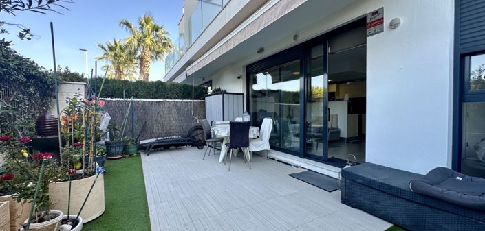 Image No.24-3 Bed Apartment for sale