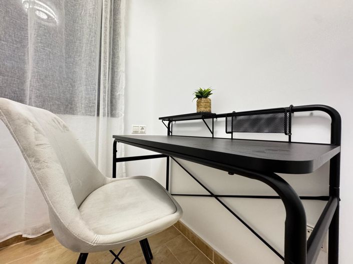 Image No.23-3 Bed Apartment for sale