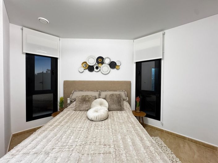 Image No.26-3 Bed Apartment for sale