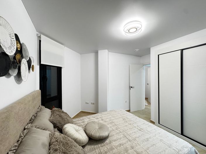 Image No.35-3 Bed Apartment for sale