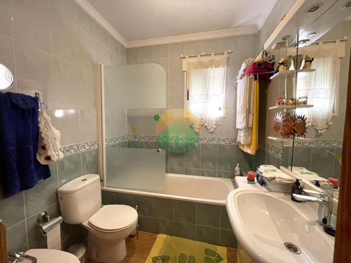 Image No.12-3 Bed Villa for sale