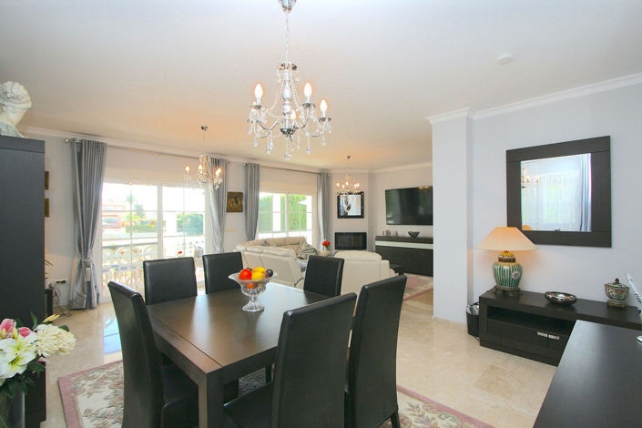 Image No.3-5 Bed Villa for sale