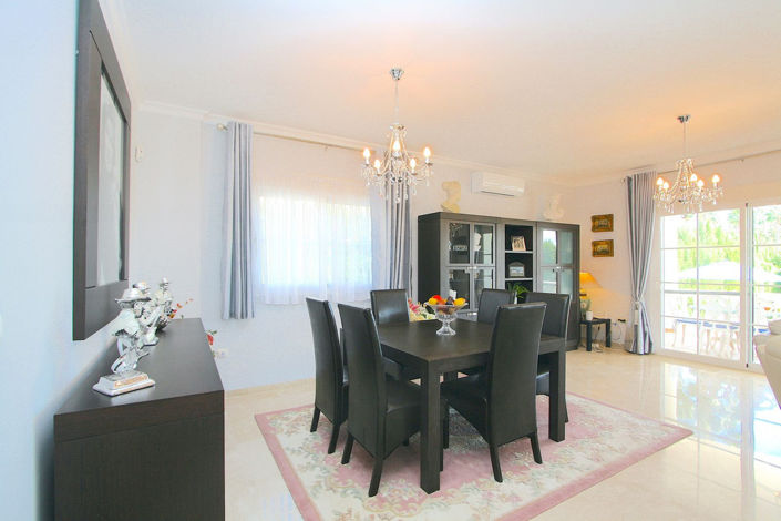 Image No.35-5 Bed Villa for sale