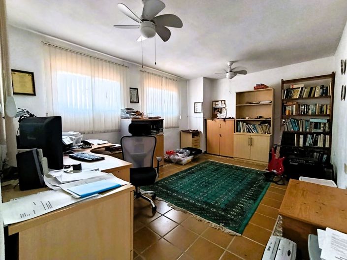 Image No.24-4 Bed Villa for sale