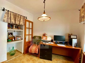 village-house-in-alora-4-large