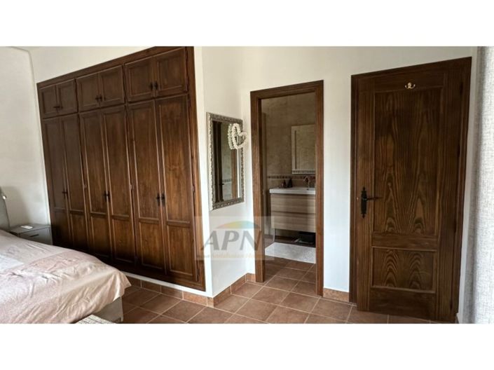 Image No.29-3 Bed Country House for sale