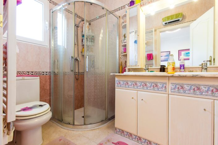 Image No.22-4 Bed Villa for sale