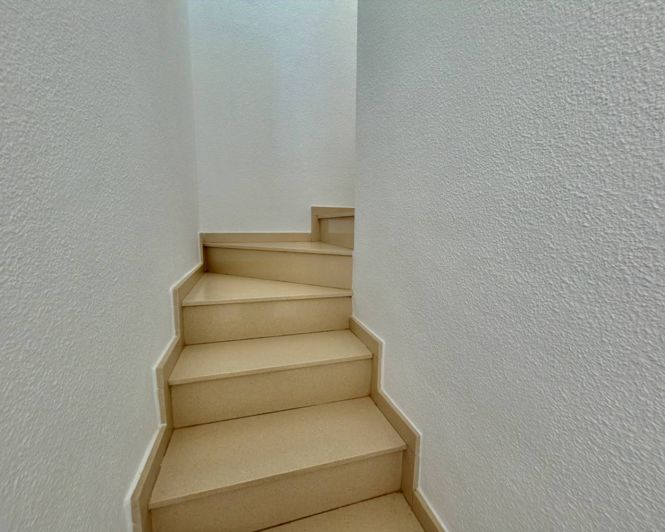 Image No.18-5 Bed Villa for sale