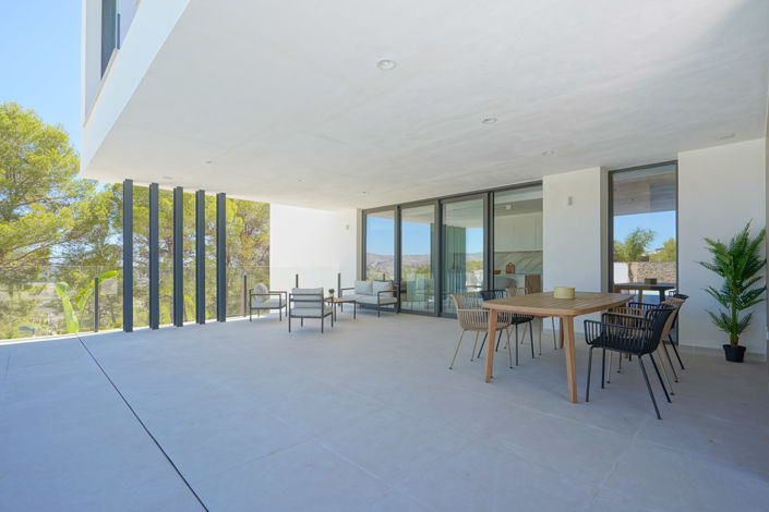 Image No.10-4 Bed Villa for sale