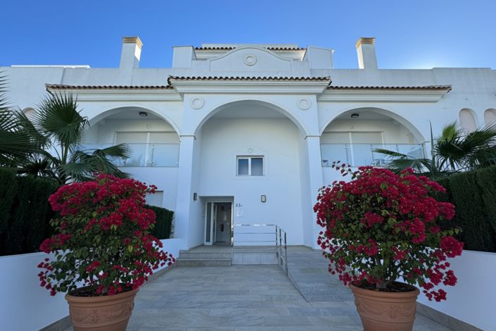 Image No.17-3 Bed Apartment for sale