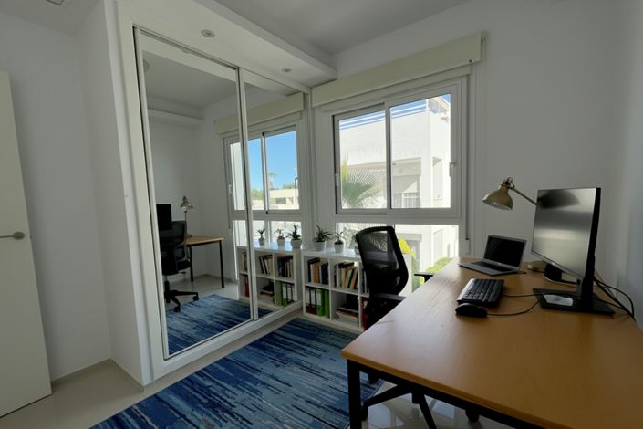 Image No.9-3 Bed Apartment for sale