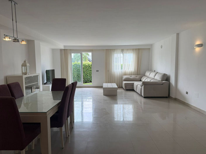 Image No.10-Maison de ville de 3 chambres à vendre à Estepona