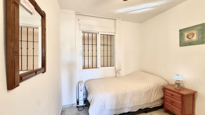 10-bb915d1cb19341576dcdc994b81ab9c5