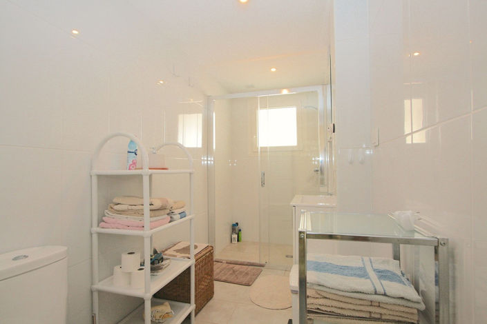 Image No.16-3 Bed Villa for sale