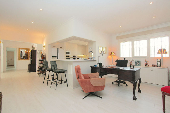 Image No.8-3 Bed Villa for sale