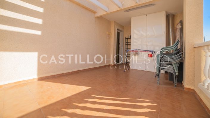 Image No.34-2 Bed Townhouse for sale