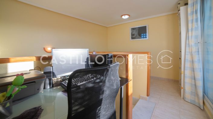 Image No.46-2 Bed Townhouse for sale