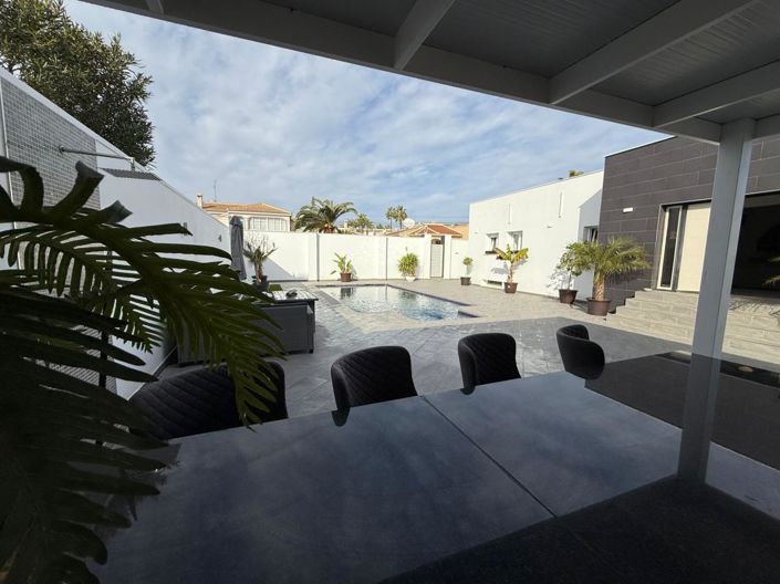 Image No.22-5 Bed Villa for sale