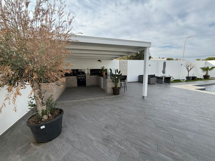 Image No.24-5 Bed Villa for sale