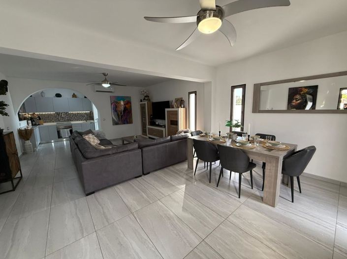 Image No.37-5 Bed Villa for sale