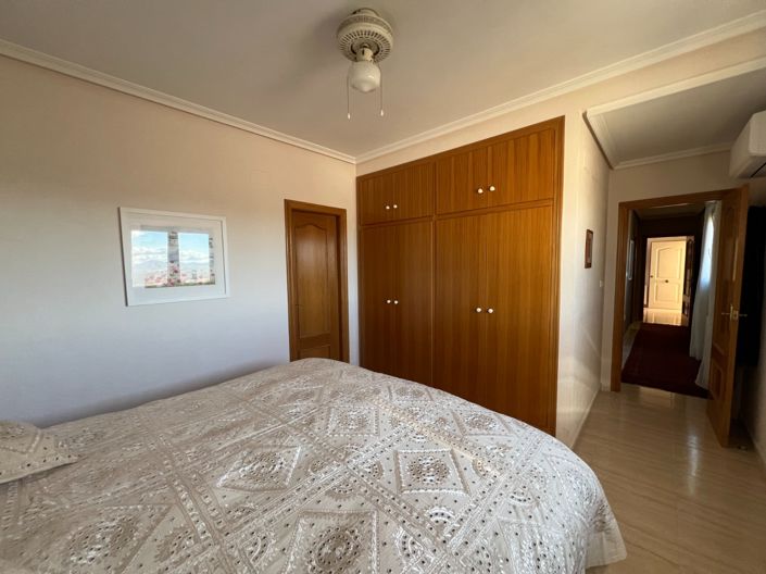 Image No.18-3 Bed Villa for sale