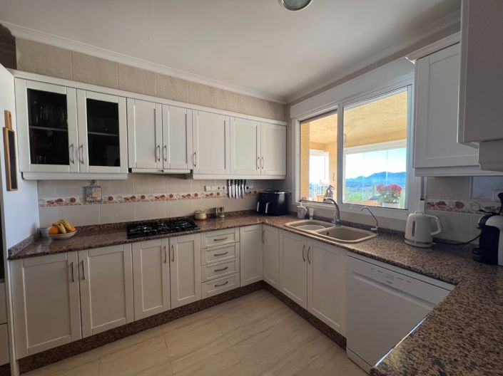 Image No.9-3 Bed Villa for sale