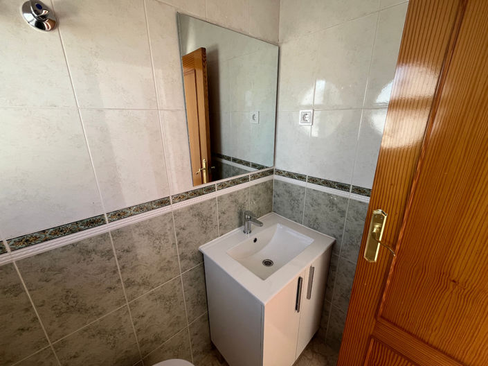 Image No.33-3 Bed Quad for sale