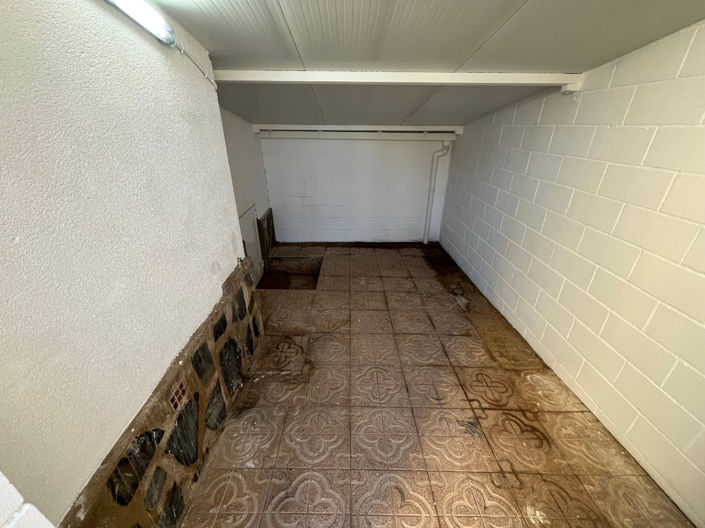 Image No.47-3 Bed Quad for sale