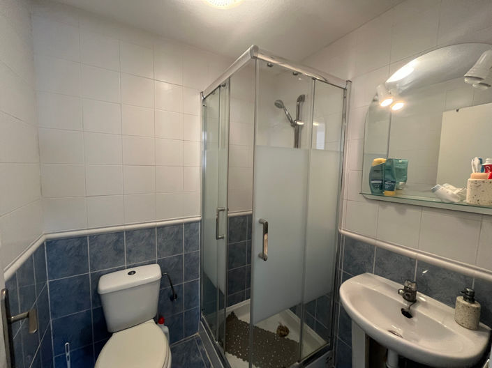 Image No.2-3 Bed Quad for sale