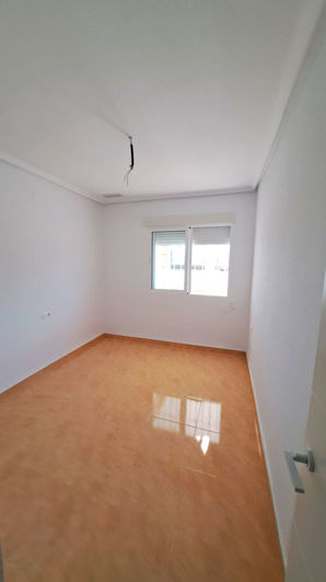 Image No.11-3 Bed Apartment for sale