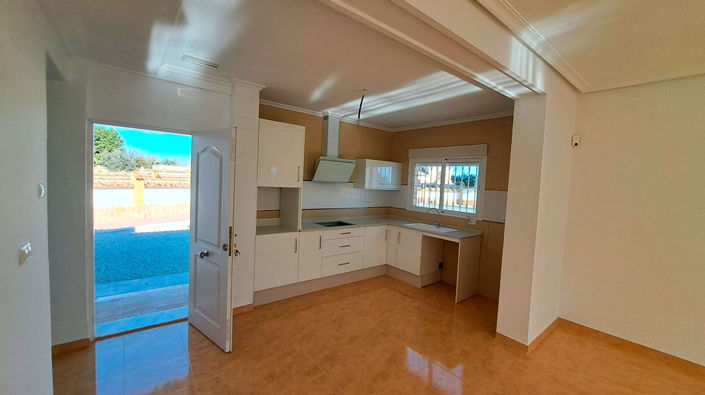 Image No.8-3 Bed Apartment for sale