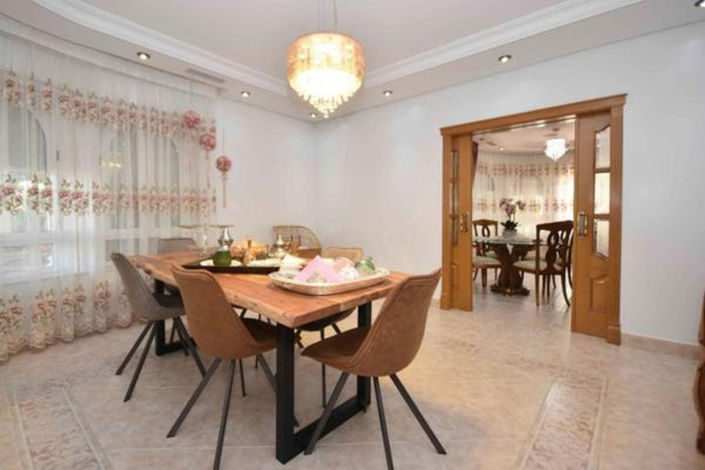 Image No.17-7 Bed Commercial for sale