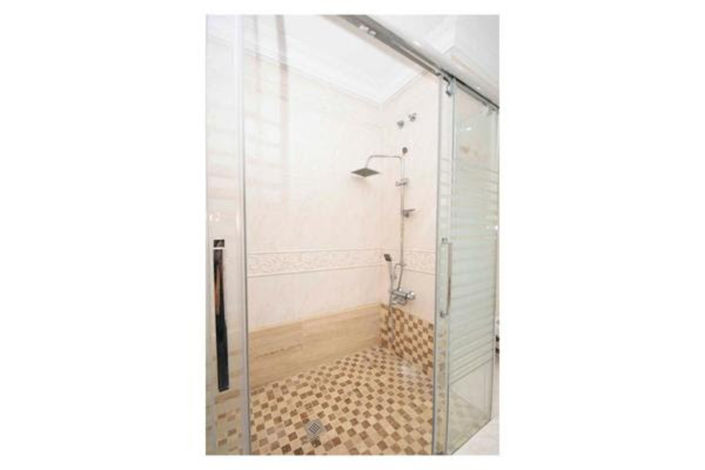 Image No.22-7 Bed Commercial for sale