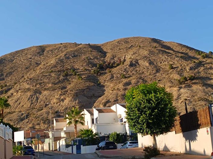 Image No.5-3 Bed Townhouse for sale