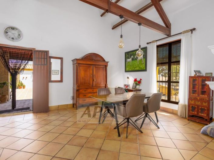 Image No.13-4 Bed Country House for sale