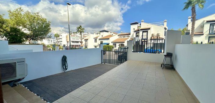 Image No.32-Appartement de 2 chambres à vendre à Orihuela Costa