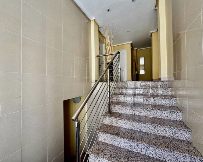 Image No.20-2 Bed Apartment for sale