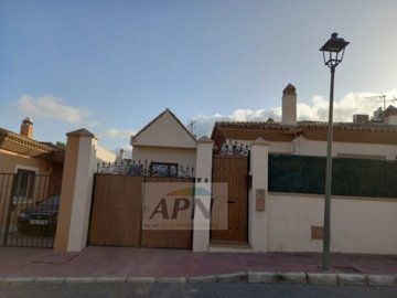 property-in-pizarra-1-large