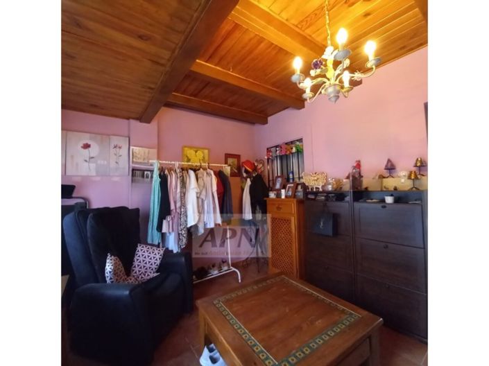 Image No.12-3 Bed Country House for sale