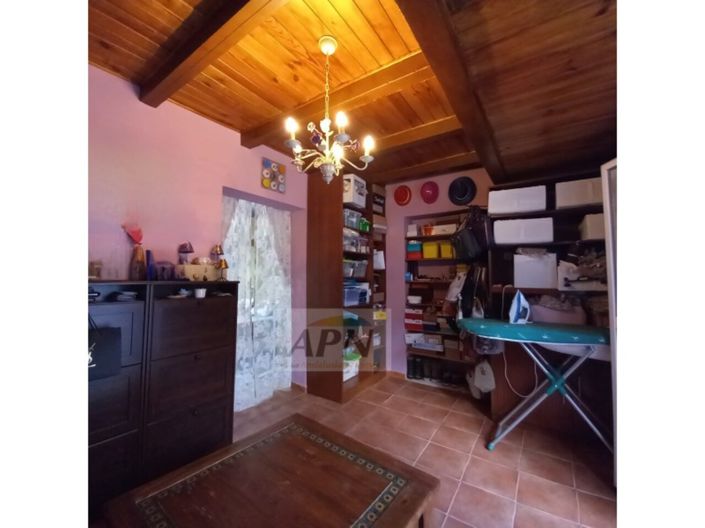 Image No.13-3 Bed Country House for sale