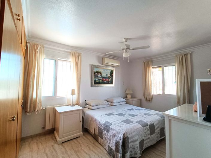 Image No.37-3 Bed Villa for sale