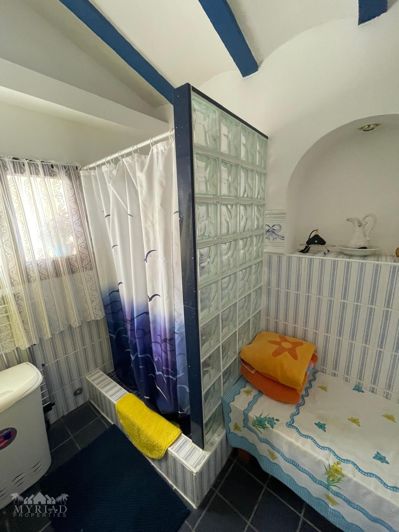 Image No.24-6 Bed Country House for sale